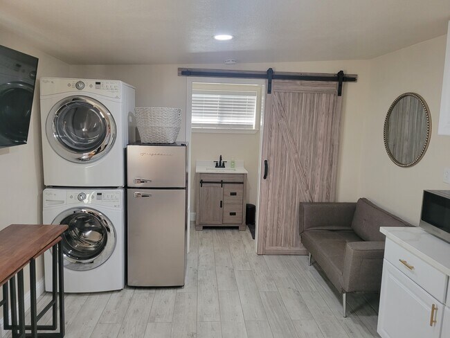 Photo - 325 Wilson Ave Unidad 325 wilson