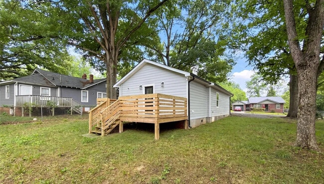 Photo - 1013 Elm St