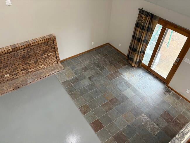 Photo - 6163 N Holmes Rd