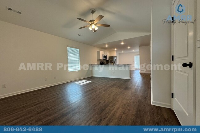 612 Short Leaf Ln