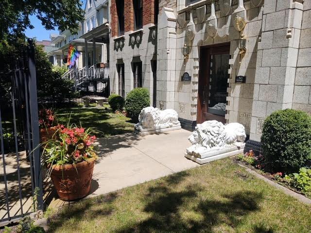 Building Photo - 4531 Ashland N Ave Unit 111