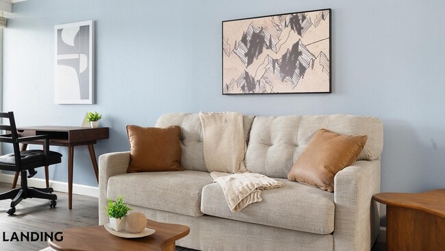 Building Photo - 2851 Maingate Village Cir