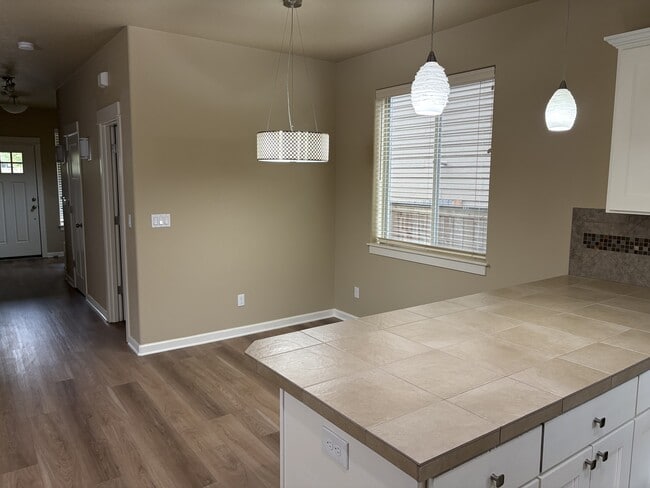 12620 Anita Pl