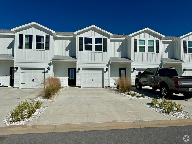 Building Photo - 396 Salt Creek Lane Rental