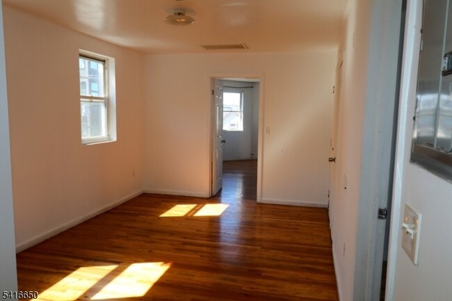Photo - 524 Mulberry St Unit 3