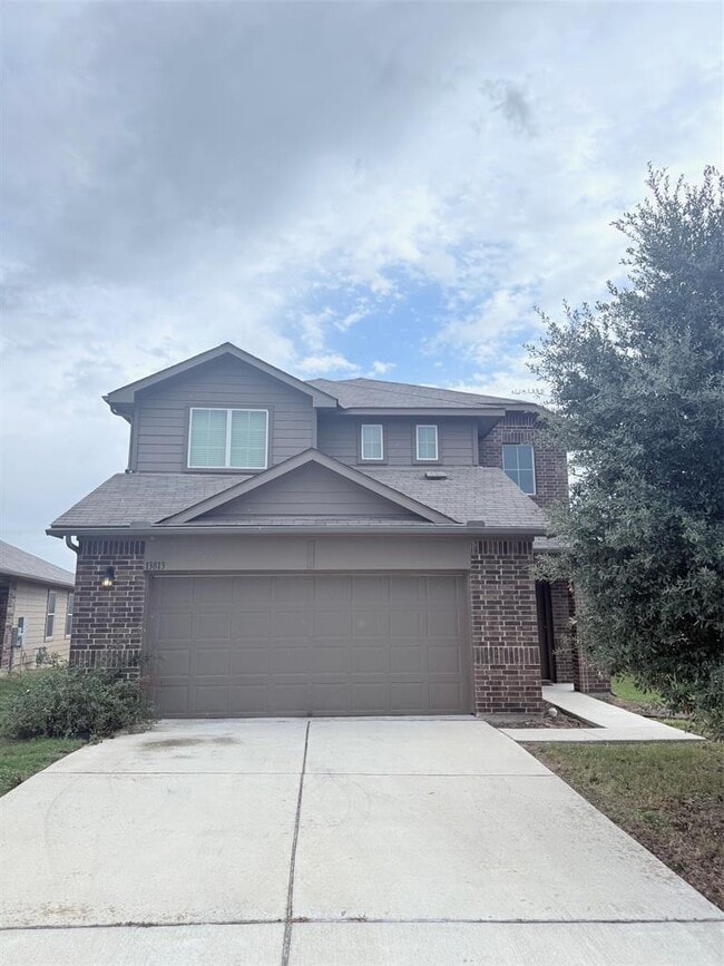 Photo - 13813 Geelong Dr