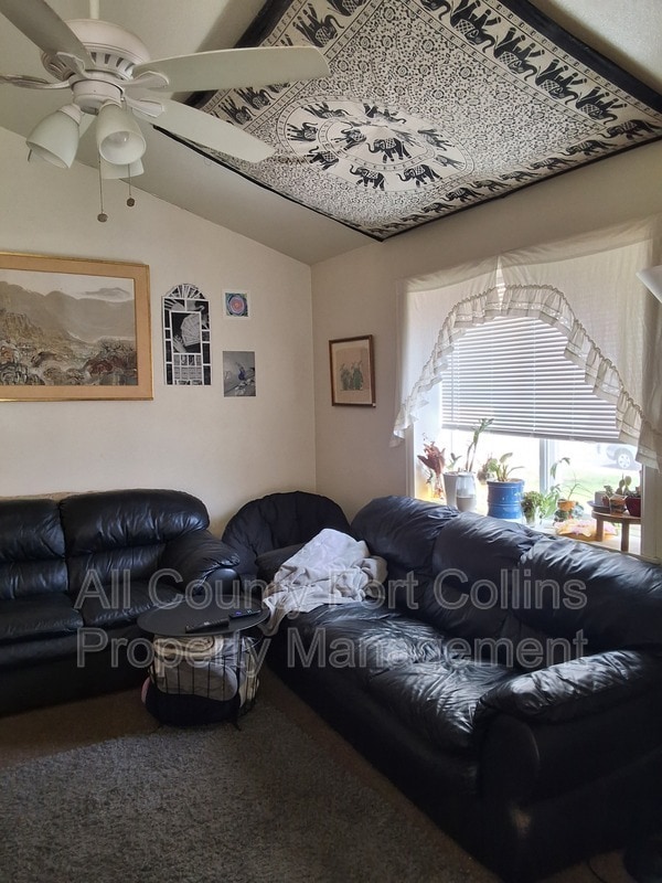 Photo - 3219 Laredo Ln