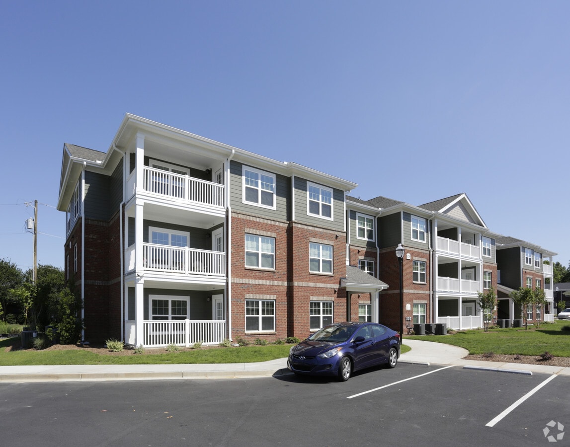 Parkside at Bethel - Parkside at Bethel Apartments