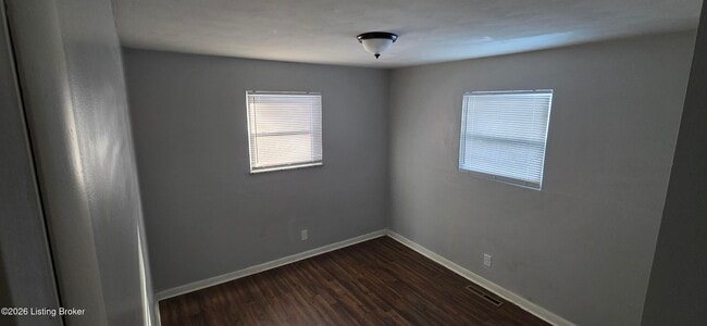 Photo - 2420 Farnsley Rd