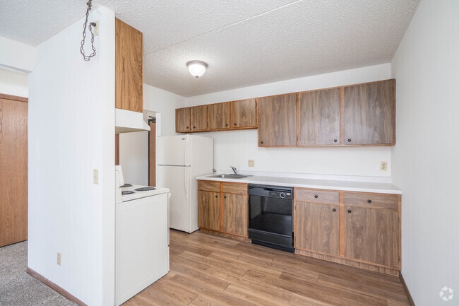 1BR, 1BA - 660SF - Kitchen