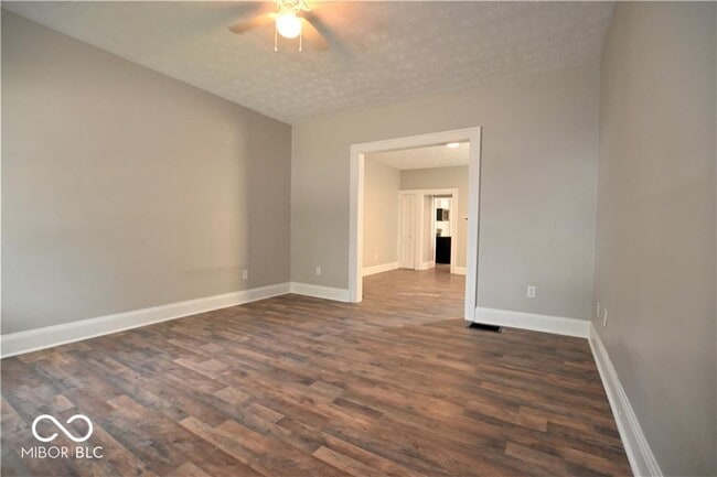 Photo - 845 N Rural St