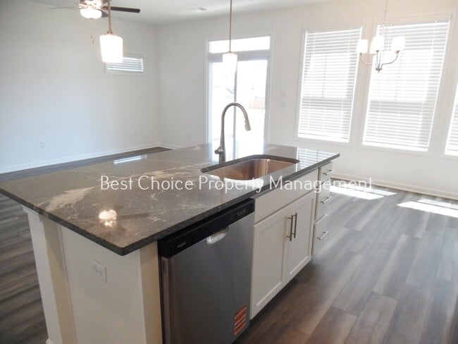 Photo - 245 Brown Cir