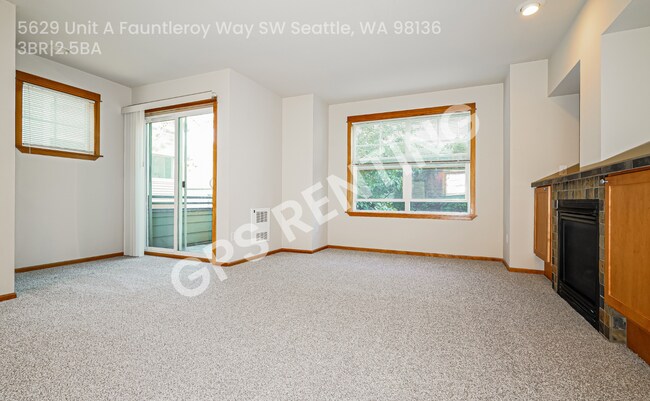 Photo - 5629 Fauntleroy Wy SW