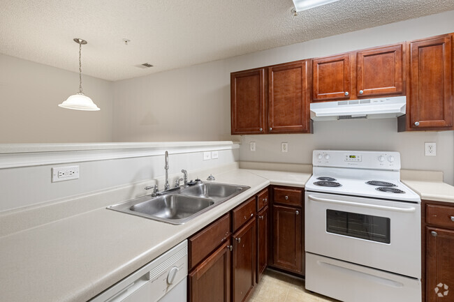 Interior Photo - Cross Creek Apartments