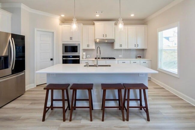 Photo - ONE MONTH FREE ON A 14 MONTH LEASE SPECIAL!! TOUR TODAY!