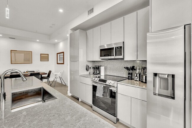 Photo - 2100 Miami Rd Unit 204