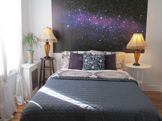 bedroom 1 full size bed - 855 Pavonia Ave Unit 2 Rental