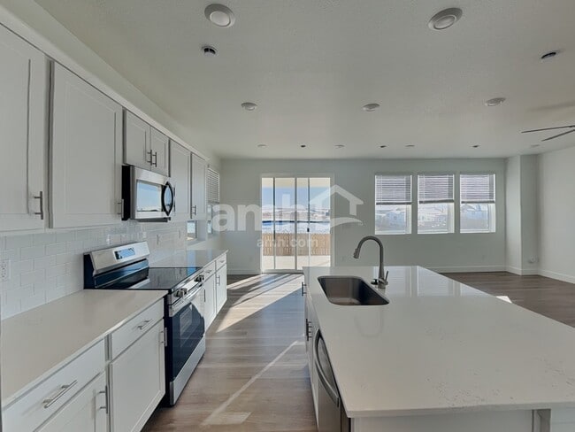 Photo - 13802 E 100th Dr