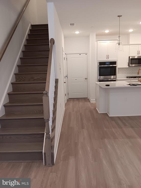 Photo - 4951 Longmire Wy