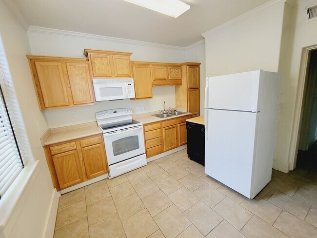 Photo - Carriage House for Rent in Hoover, Alabama