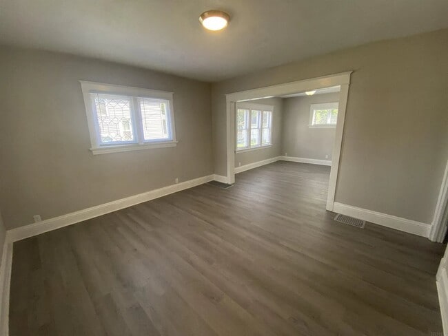 Photo - 318 Haney Ave