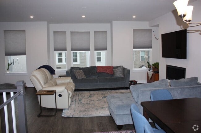 Building Photo - 3018 Declan Way Rental