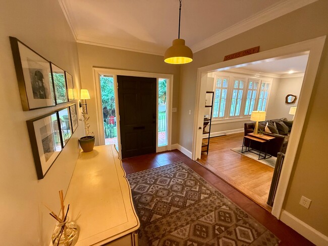 Photo - 1253 Magnolia Curve