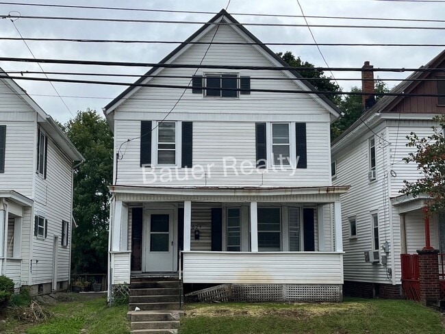 Building Photo - 629 Cottage St