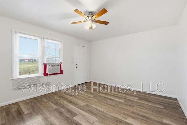 Photo - 1007 N Scott Ave Unit building 7