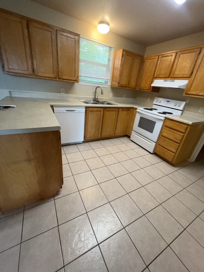 Photo - Wonderful 3/2/2 in Granbury ISD