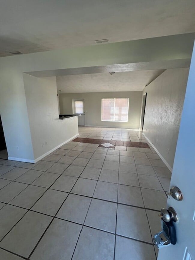 Photo - 816 Grove Ave