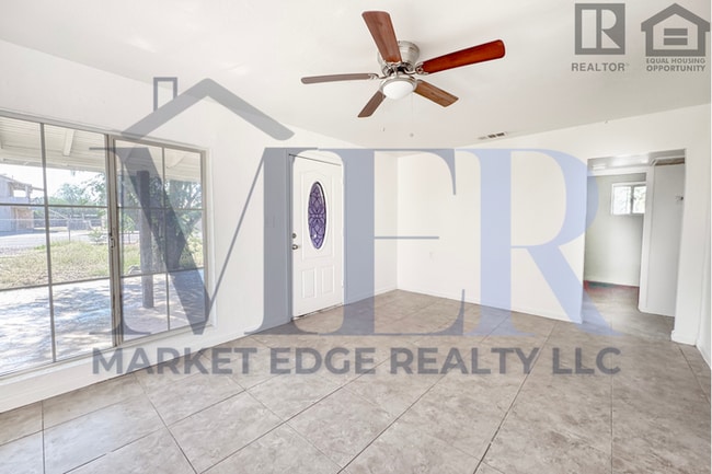 Photo - 2Bed/1Bath Home 24th St/Thomas Rd! $199 MOVE-IN SPECIAL! Ready for Immediate Move-In!