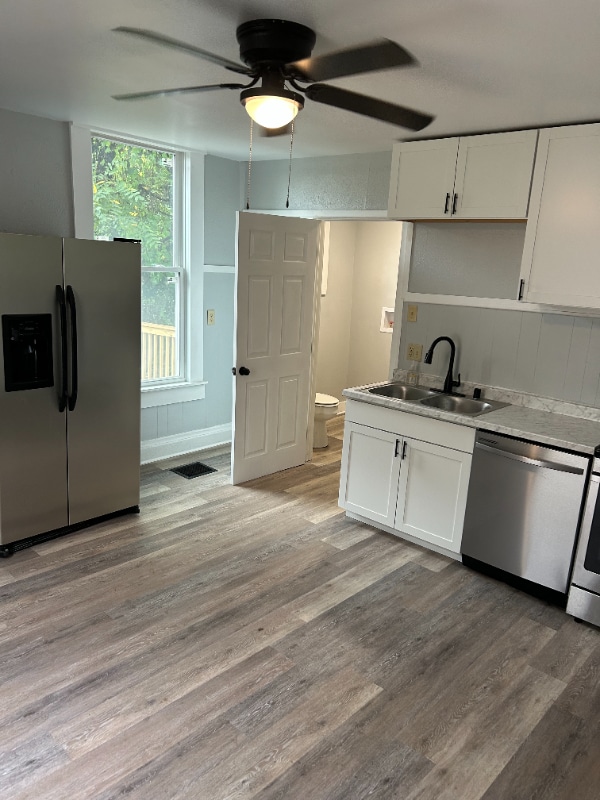 Photo - 603 Benham St