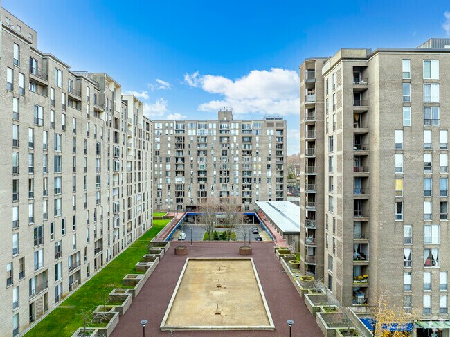 Photo - The Brook House