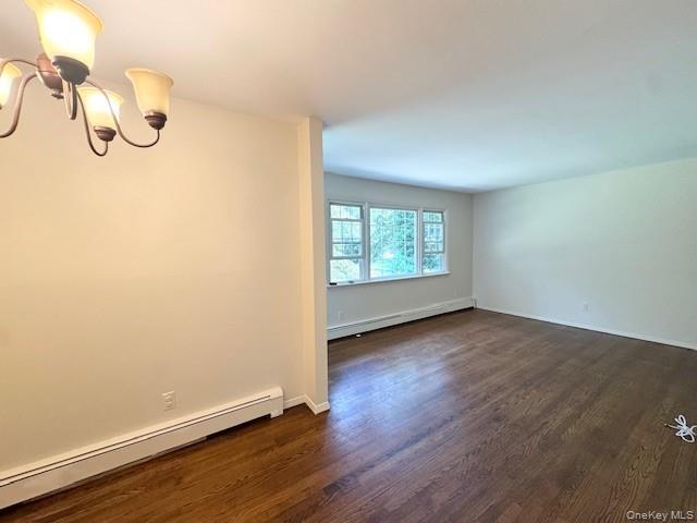 Photo - 402 Thompson St