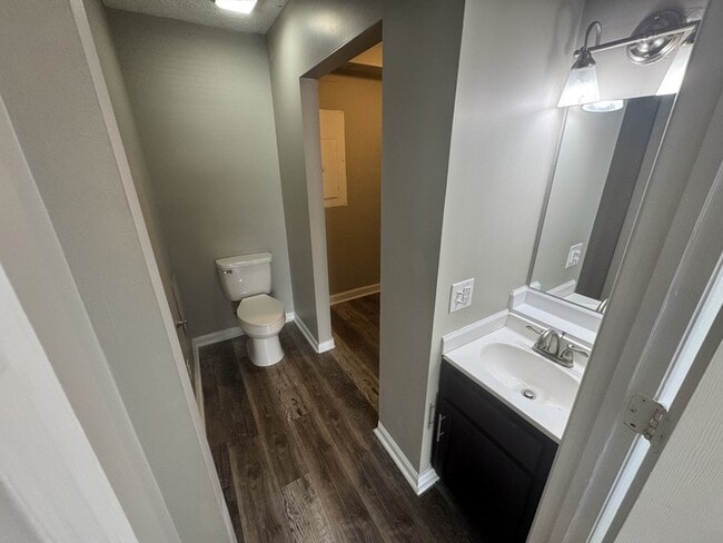 Photo - 100 Warren St Unit 1