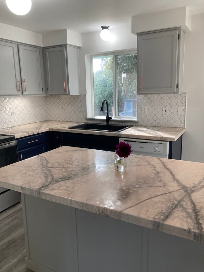 Photo - 1525 Blackberry Dr