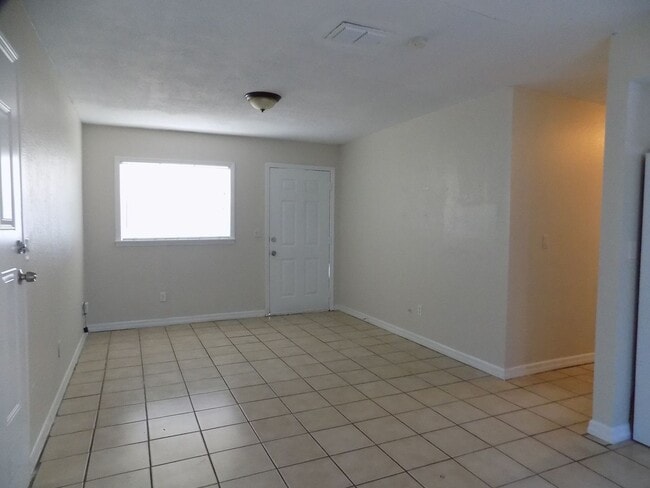 Photo - 1270 E Harrison St