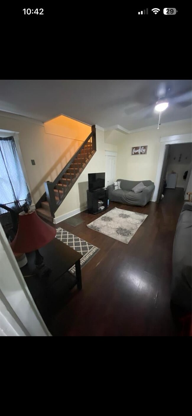 Photo - 615 Cottage Ave