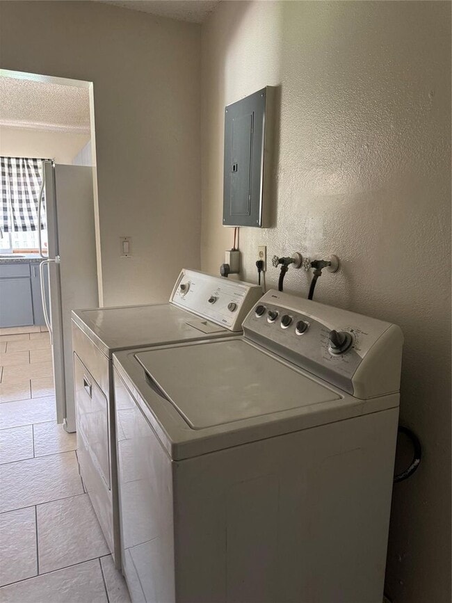 Photo - 9651 Sunset Strip