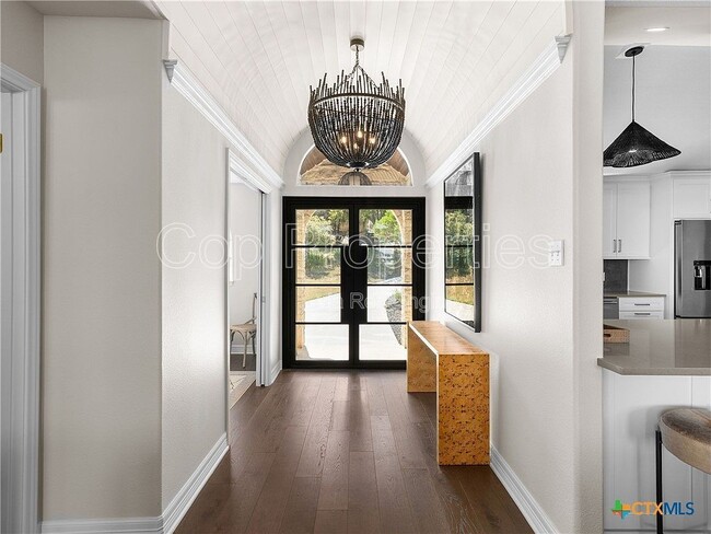 Photo - 321 Village View Dr