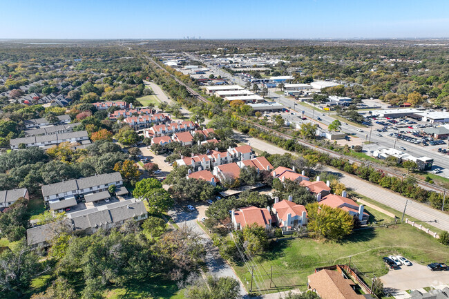 Aerial - Fielder Crossing Rental