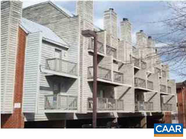 Building Photo - 1309 Wertland St Unit d3