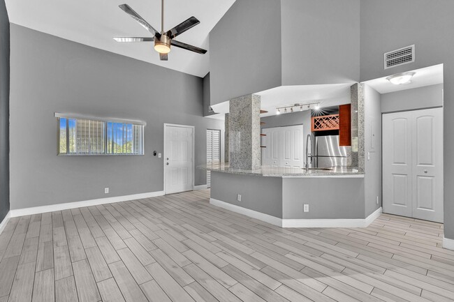 Photo - 3417 NW 44th St Unidad 101