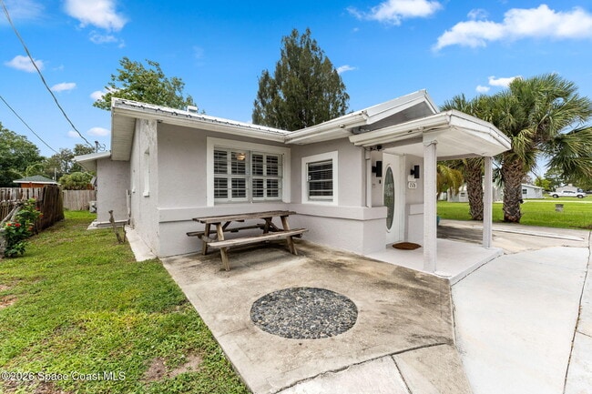 Photo - 1526 Magnolia St NE