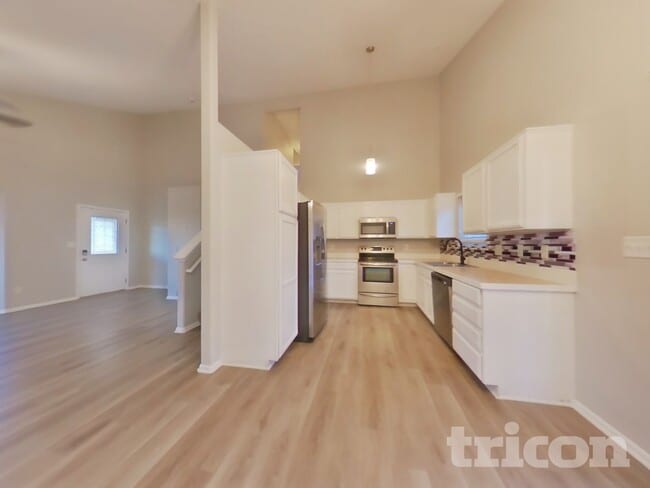 Photo - 4407 W 30th Street Rd