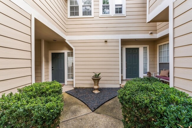 Photo - 7 S Avonlea Cir