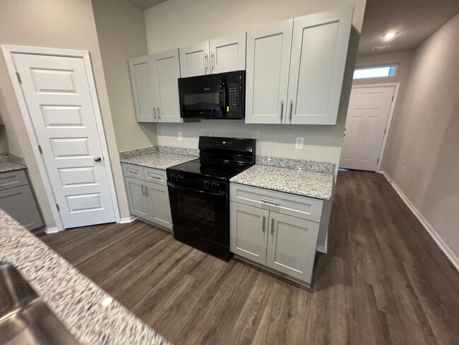 Photo - 6505 NW Vandergriff St