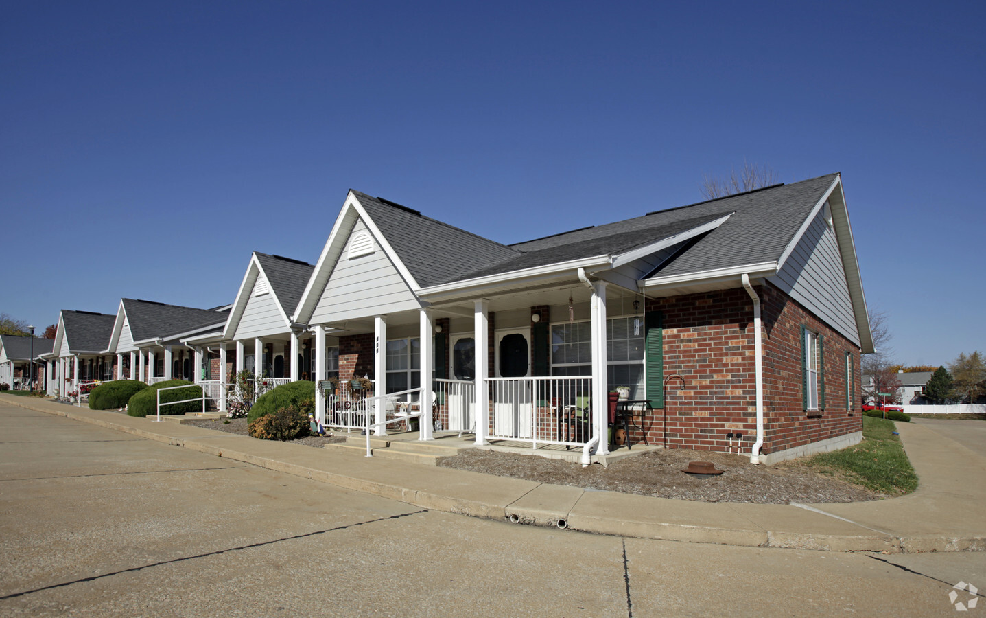 Photo - St Peters Villa Apartments