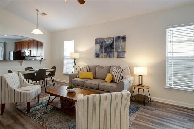 Photo - 11 Summer Lake Way